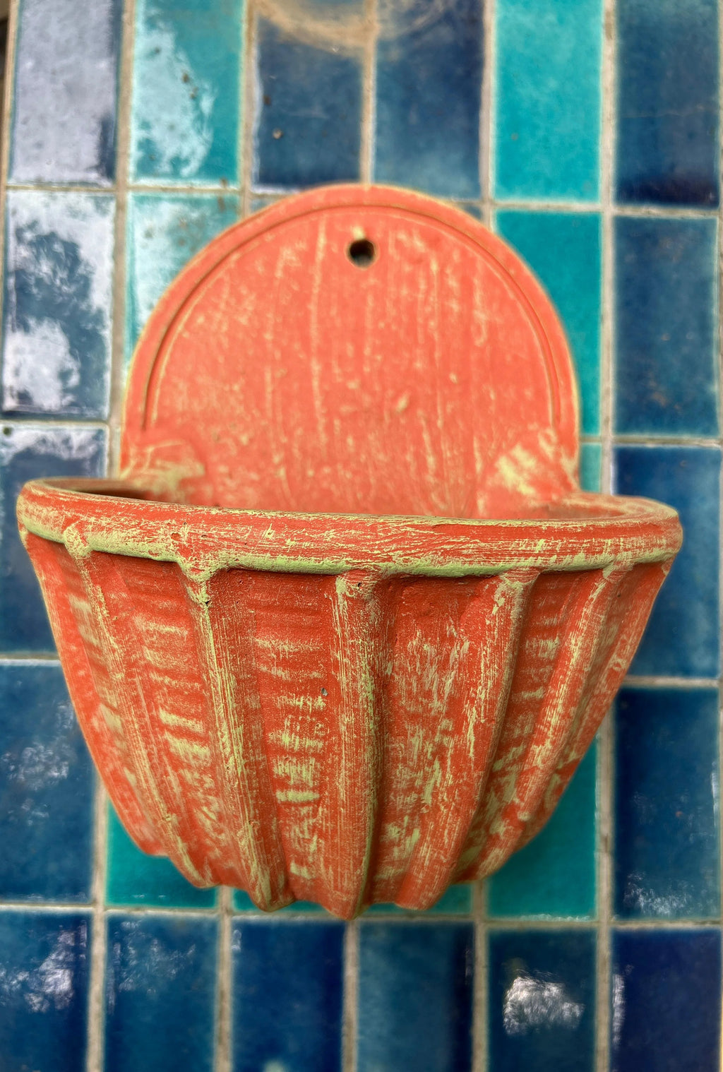 RIBBED WALL PLANTER FOR HOME  GARDEN BALCONY DECOR