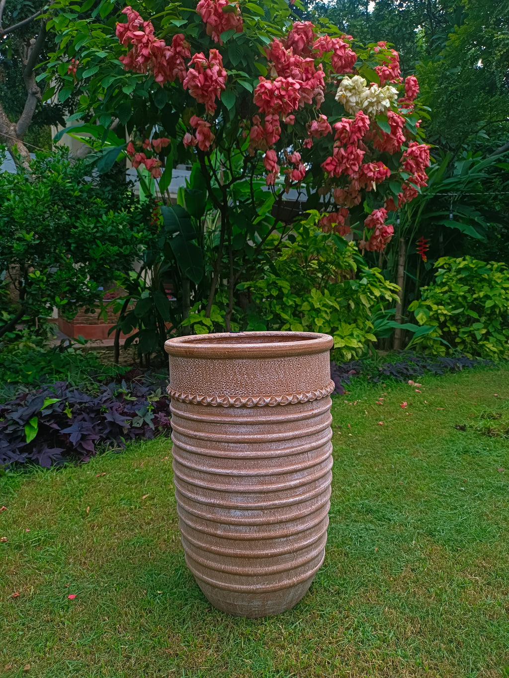 TERRACOTTA SPECLED RIBBED POT FOR HOME GARDEN BALCONY DECOR