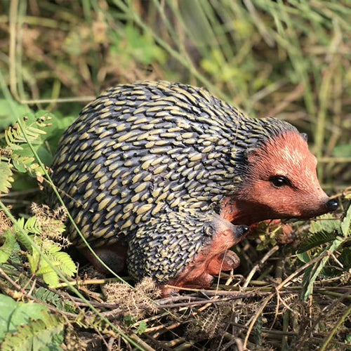 PORCUPINE WITH BABY FIGURINE FOR HOME GARDEN BALCONY DECOR